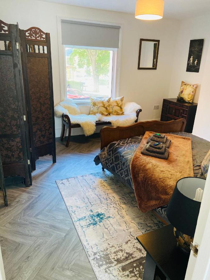 Funky Cozy Cottage With Outside Space 이스트본 외부 사진